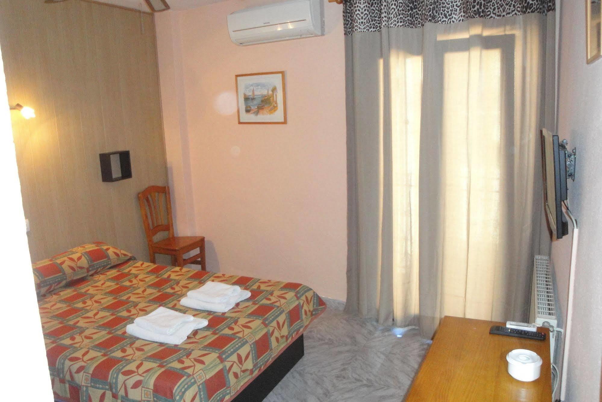 Hostal Cristina Denia Exterior foto
